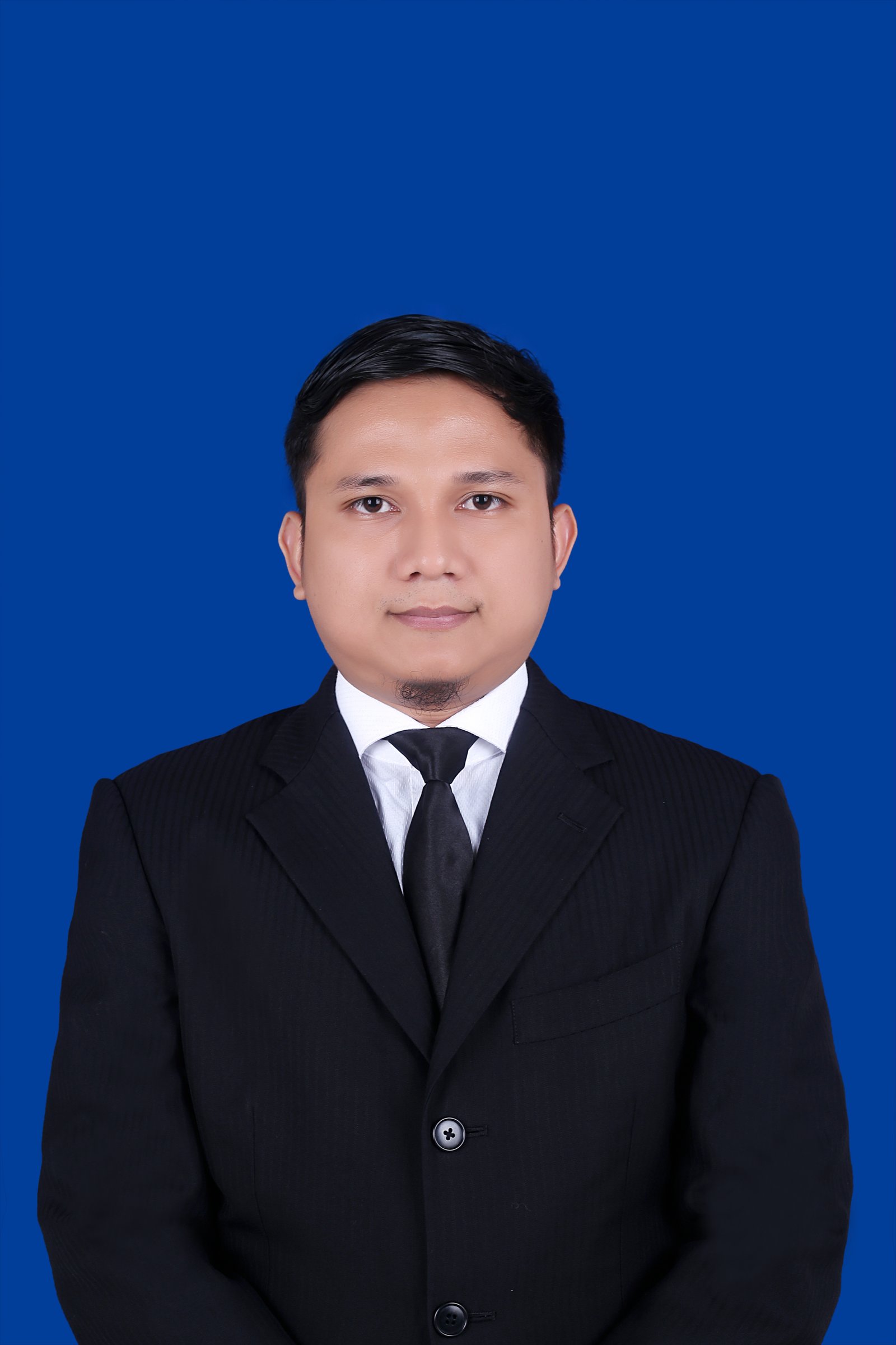 Budi Santoso - Komisaris Anggota